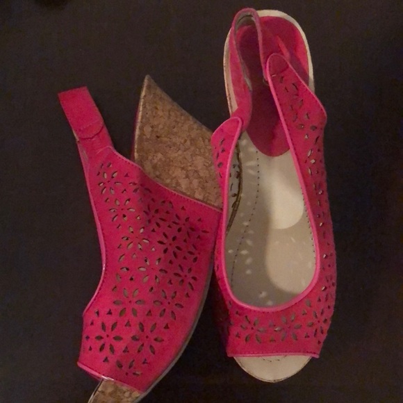 Shoes - Picture 2 of 3